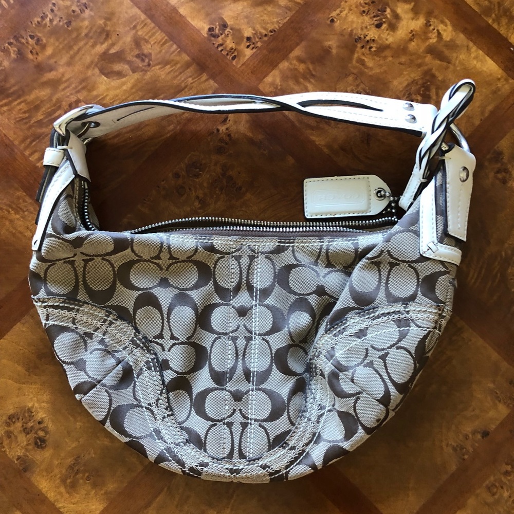 Small Coach shoulder bag